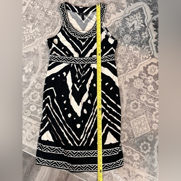 BCBG MaxAzaria Mini Dress size small black and white - Picture 3 of 8